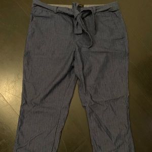 4/$20❗️Banana Republic - Avery Tie Denim Pants 8P